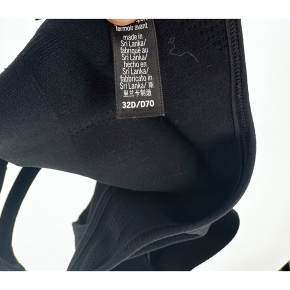 Victoria's Secret Black Sports Bra - Picture 4 of 5